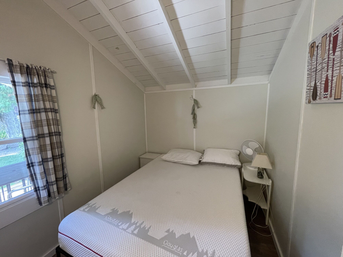 Bedroom 3, Bobcaygeon Resort, Kawartha Lakes