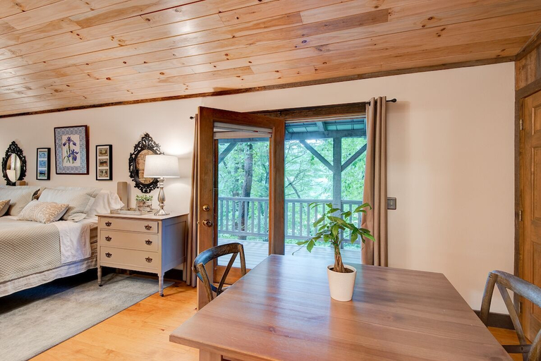 Others 5, Heritage Hill Cabins, Watauga