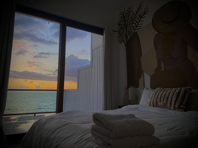 Bedroom 2, Corcega Beachfront Suites