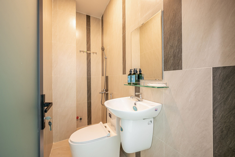 Bathroom 4