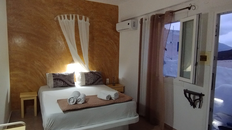 Bedroom 4, Moments rooms, South Aegean