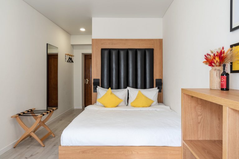 Bedroom 3, Number 21 by DBI, Podil's'kyi