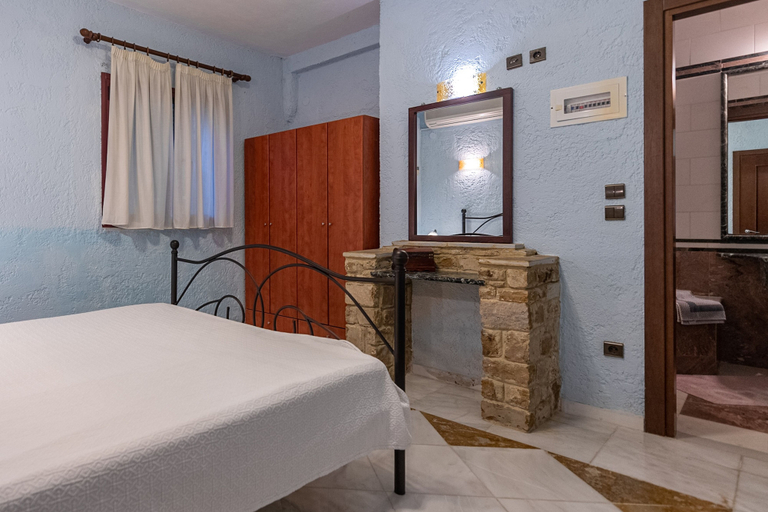 Room 3, Maria Elena Villas, Central Macedonia