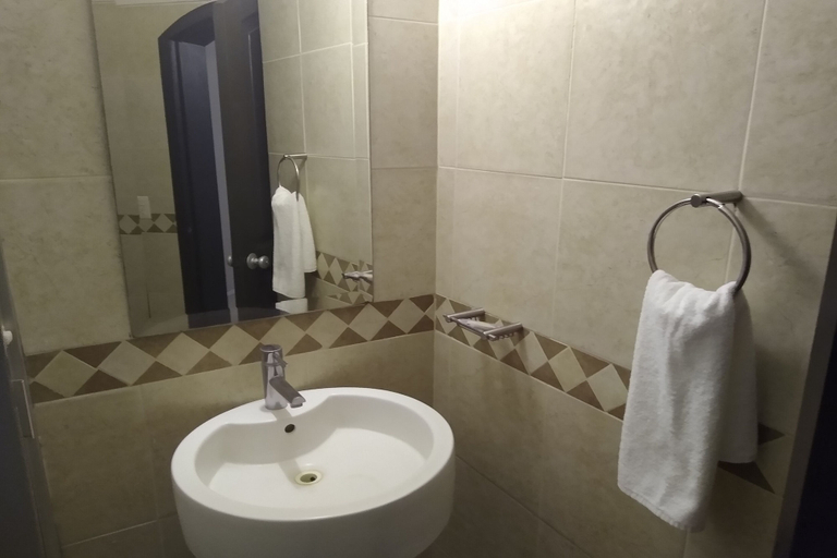 Bathroom 3, Hotel Villa Del Sol, Guadalajara