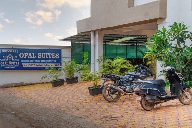 Exterior & Views 2, Itsy Hotels Opal Suites, Mundhwa, Near Koregaon Park, Pune