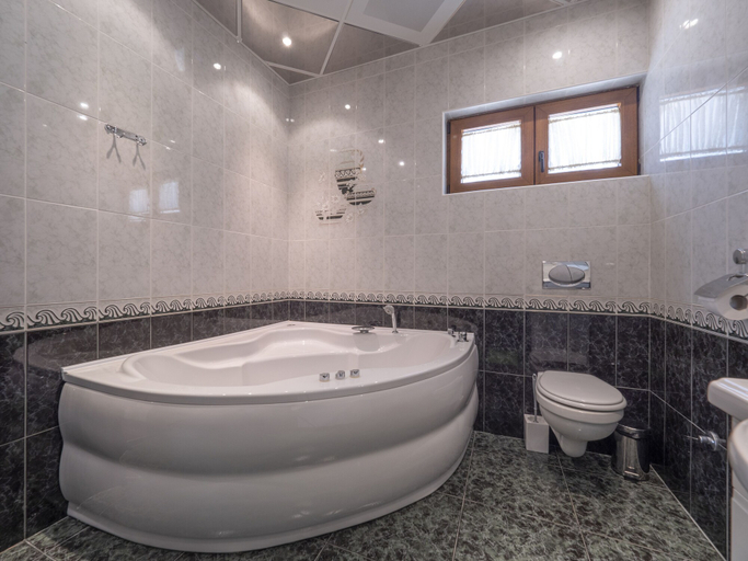 Bathroom 4, Vila Plima