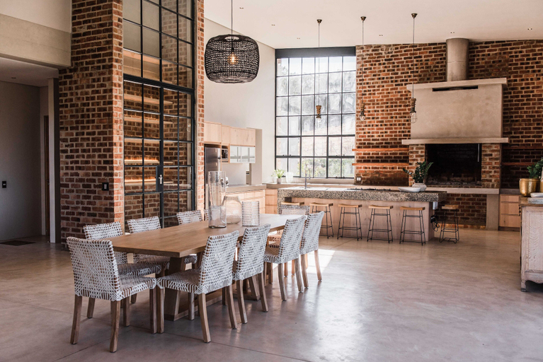 Food & Drinks 5, Taaibosch Collection, Cape Winelands