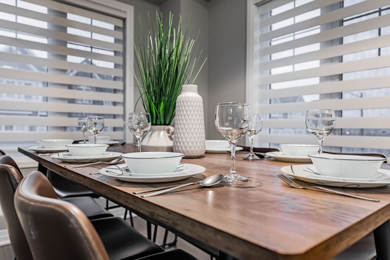 Food & Drinks, Milton boutique Home, Halton
