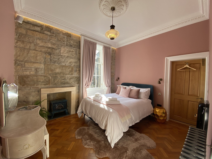 Bedroom 2, Ashton View, Glasgow