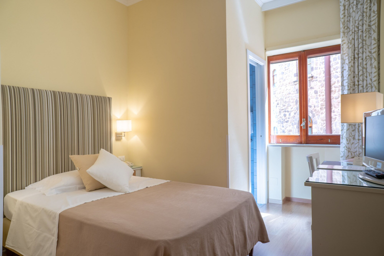 Bedroom 4, Hotel Regina Sorrento, Napoli