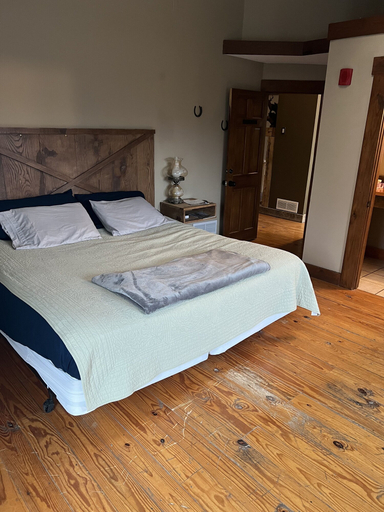 Bedroom 2, Harmony Tree Resorts, Brown