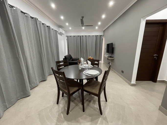 Others 5, B Holiday Apartments