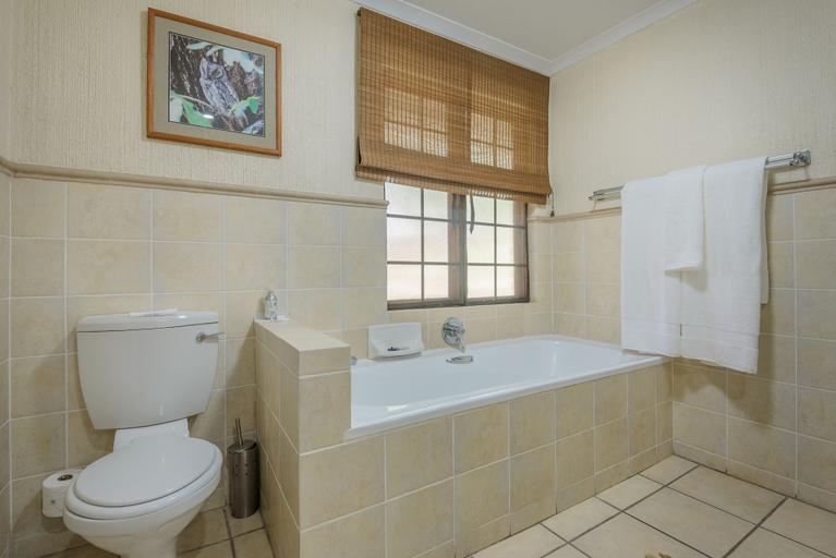 Bathroom 3, Kruger Park Lodge Unit No. 241, Ehlanzeni