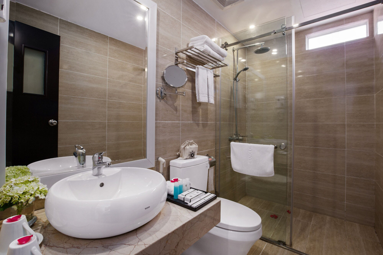Bathroom 5, HANOI FLORA HOTEL, Hoàn Kiếm