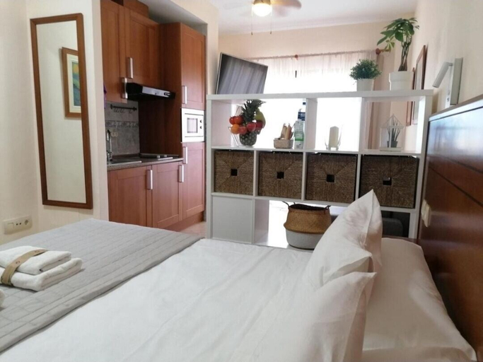Bedroom 2, CN-340 Suites, Málaga