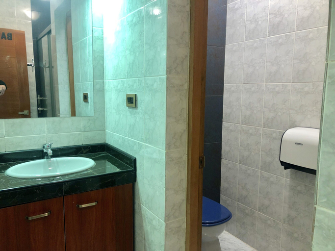 Bathroom 3, Hostal Cagnapa Restobar, Antonio Quijarro