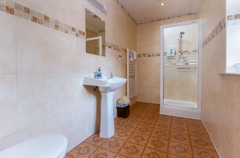 Bathroom 4, Elim House, Cumbria