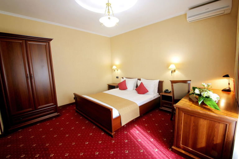 Bedroom 3, Number 21 by DBI, Podil's'kyi