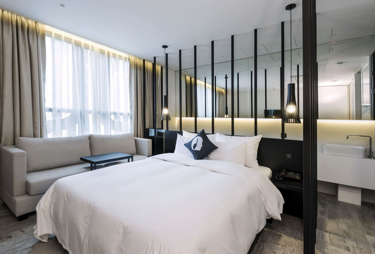 Bedroom 14