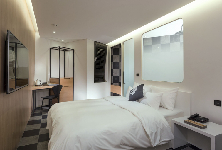 Bedroom 17