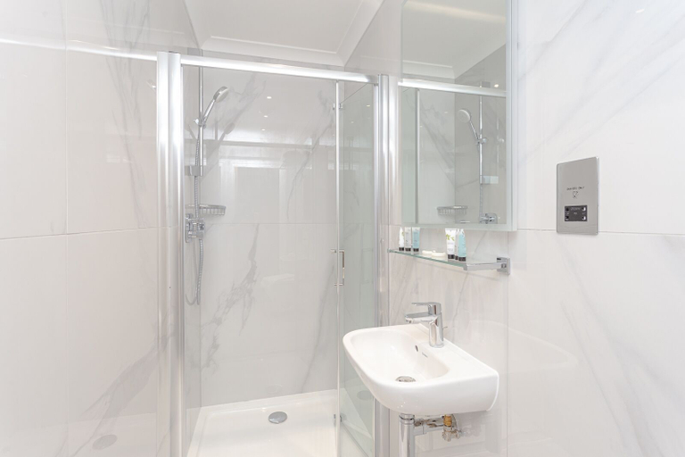 Bathroom 3, Alexander Apartments, London