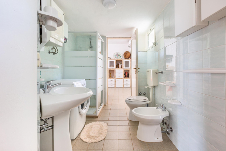 Bathroom 5, 2985 Trullo tra gli Ulivi by Barbarhouse, Brindisi
