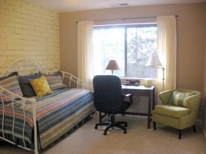 Bedroom 2, Los Alamos Flats, Los Alamos