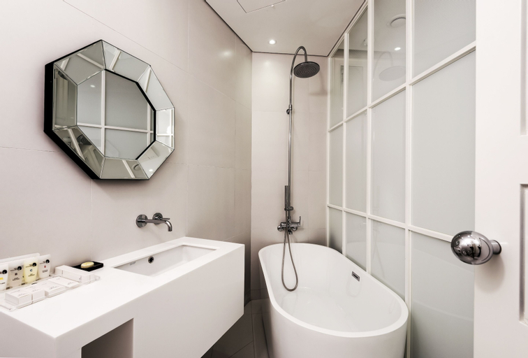 Bathroom 6