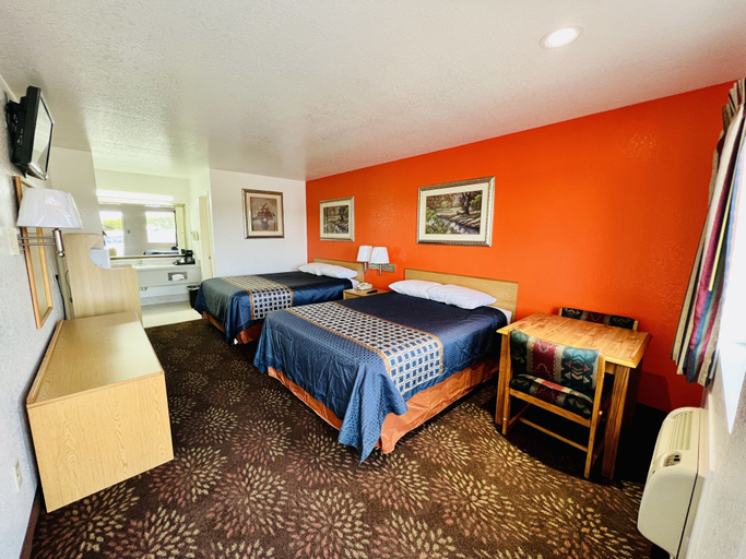 Bedroom 3, GREYSTONE INN, Wise