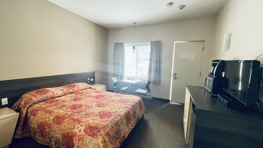 Bedroom 2, Falcon Motel Brossard, Champlain