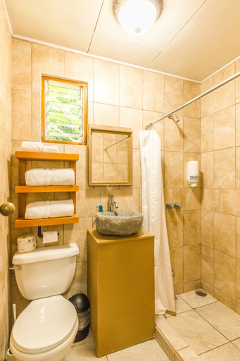 Bathroom 4, Hotel el Mono Feliz, Osa