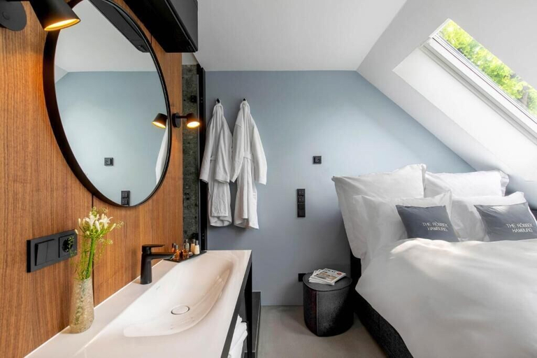 Bedroom 5, The Roebbek, Hamburg