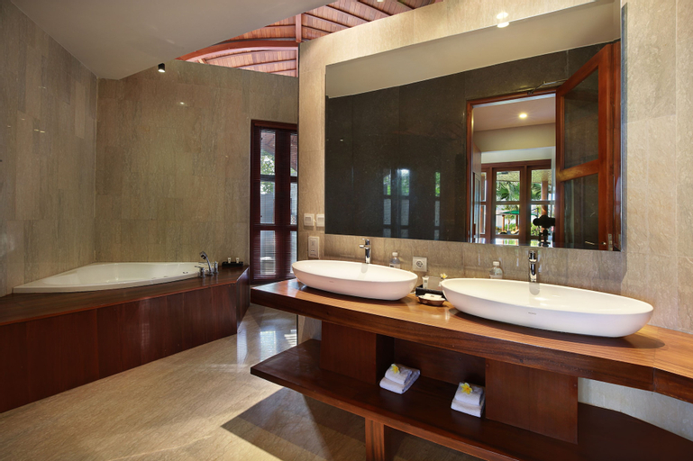 Bathroom 6