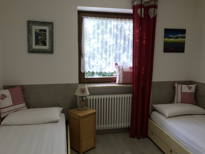Room 4, Almida, Trento