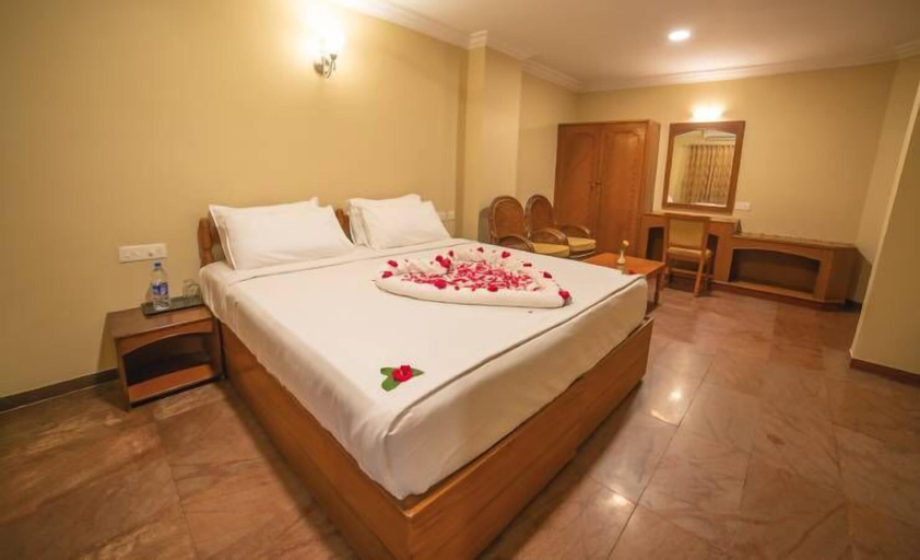 Poppys Tower, Tiruppur