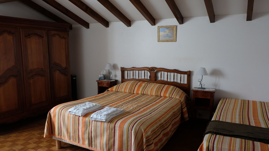 Bedroom 2, Chambres D'Hôtes Garicoitz, Pyrénées-Atlantiques