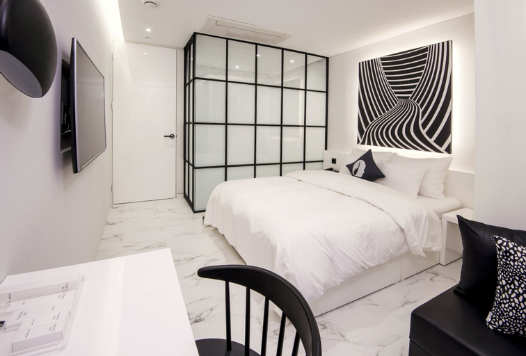 Bedroom 12