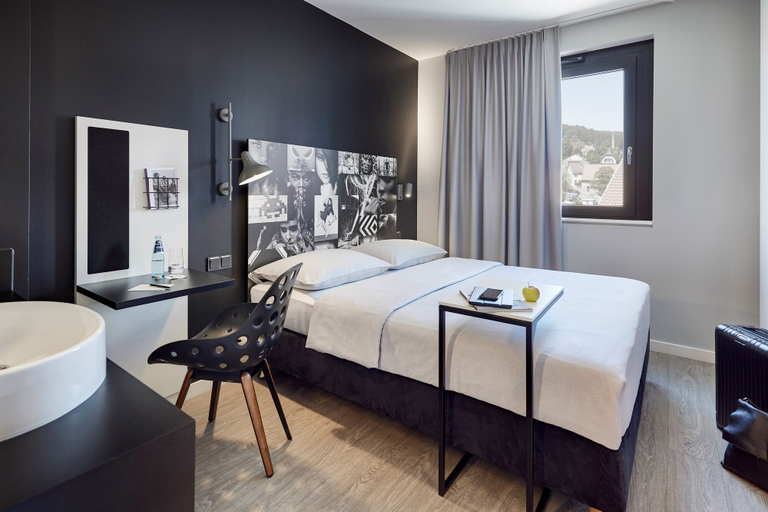 Bedroom 2, LEGERE EXPRESS Tuttlingen, Tuttlingen