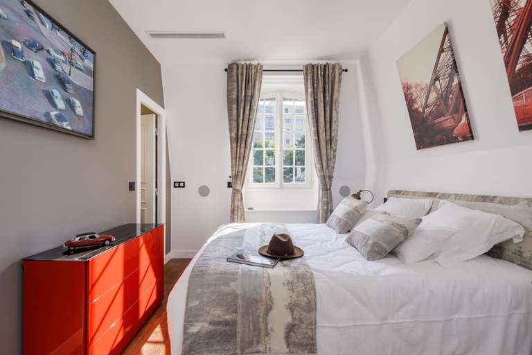 Bedroom 4, L'Hôtel Particulier, Hauts-de-Seine
