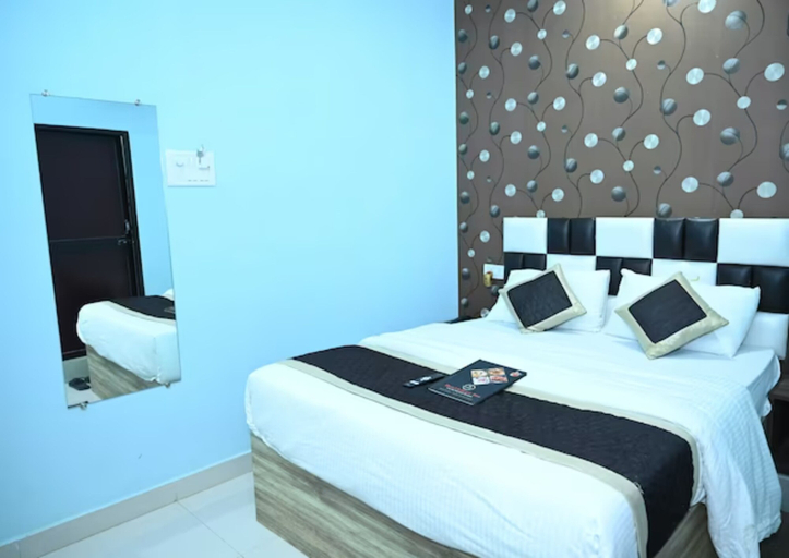 Bedroom 4, Goroomgo Glance Inn Patna, Patna