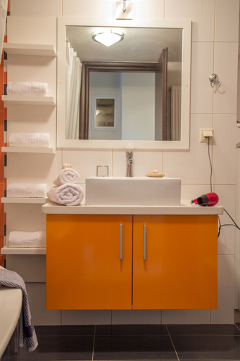 Bathroom 4, Asterousia Apartment, Crete