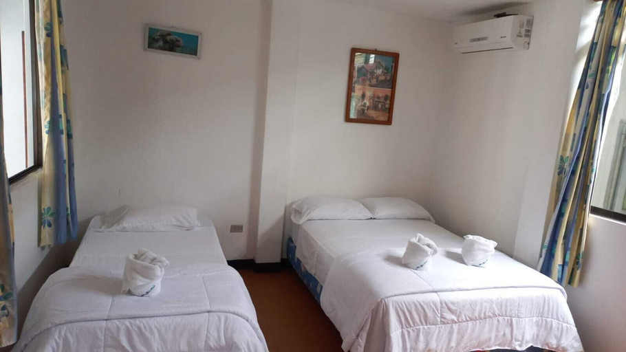 Bedroom 5, Hotel Salinas, Santa Cruz