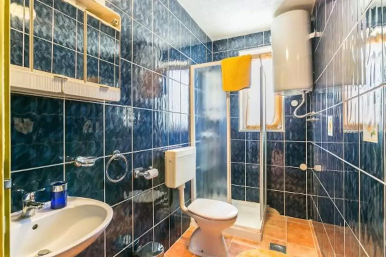 Bathroom 4, Holiday house Vesna for relaxed vacation, Medulin