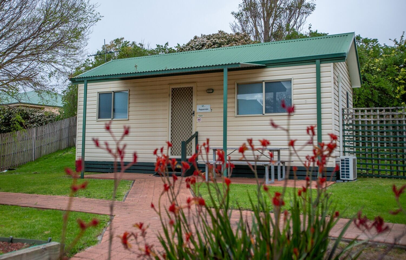 Exterior 5