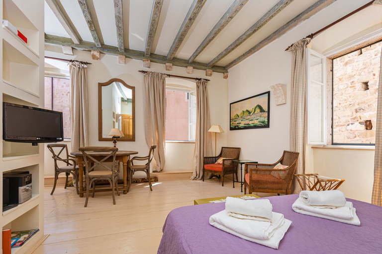 Others 5, Apartments Game, Dubrovnik