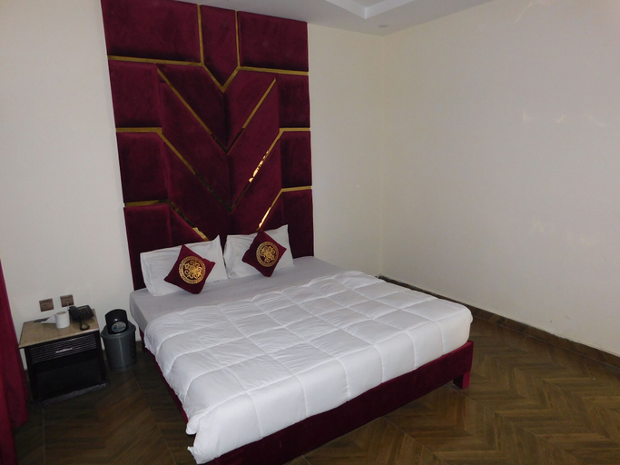 Bedroom 2, Empire Hotel, Lahore