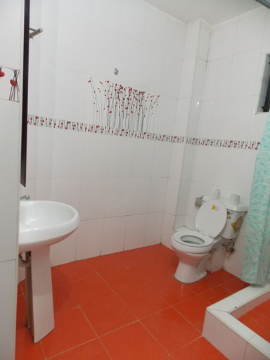 Bathroom 4, Hanan Guest House, Langata