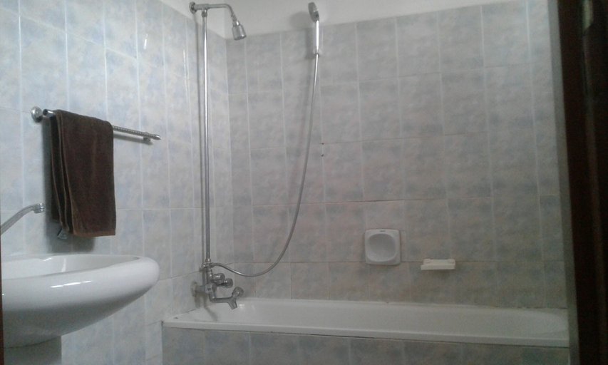 Bathroom 4, Villa Poa, Arusha Urban
