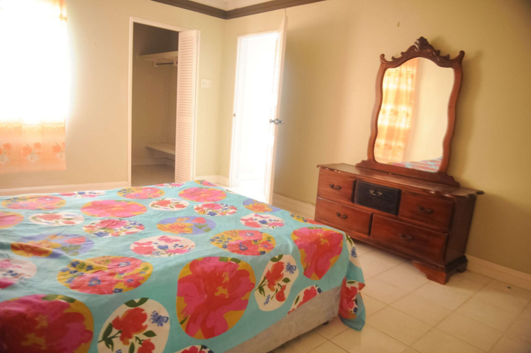 Bedroom 2, Serenity Vacation Home