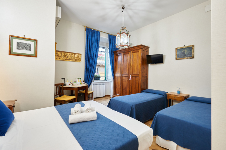Bedroom 4, Fabrizio's Rooms, Rome